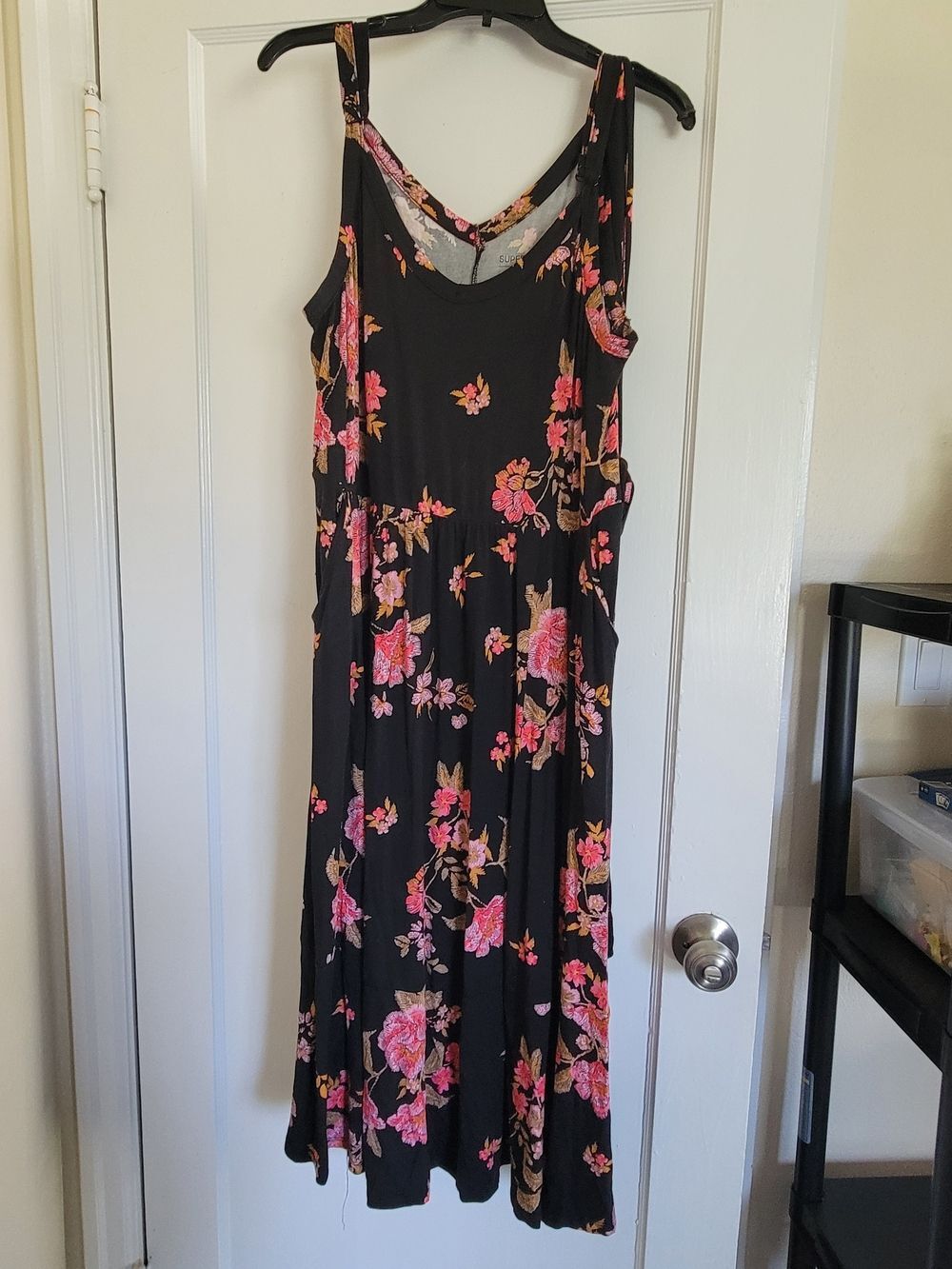 Torrid Super Soft 2X Black and Pink Floral Maxi Dress